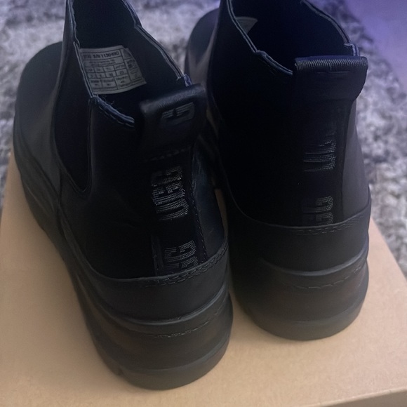 NIB UGG Merina Waterproof Leather Platform
Boots - Picture 11 of 17